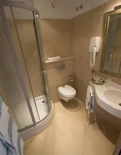 Katja Бибионе